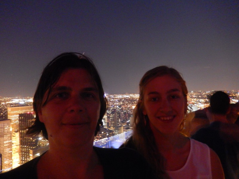 Selfie van mama en Sarah met NY op de achtergrond